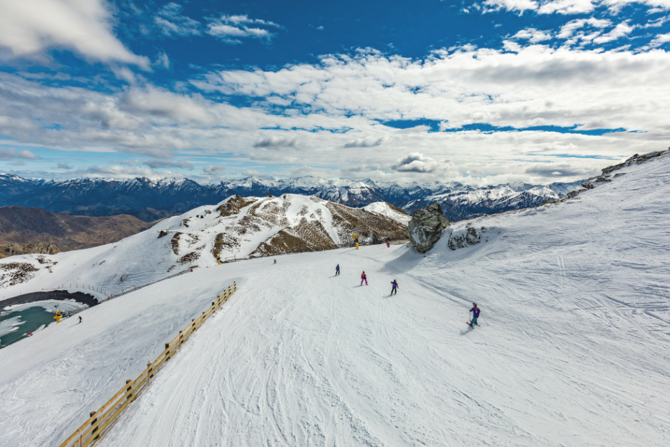 Ski in Queenstown, New Zealand